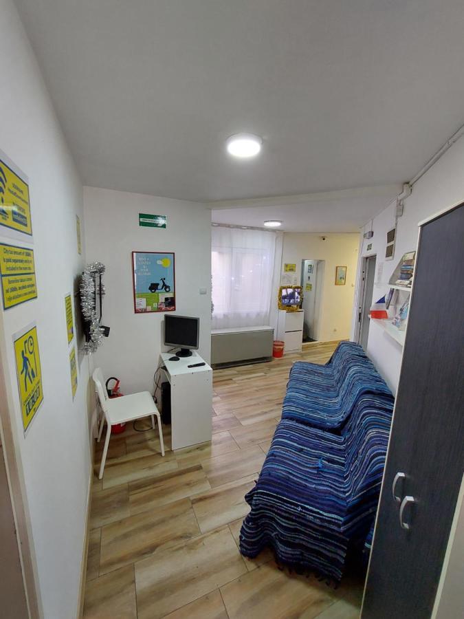 Hostel Inn Downtown Belgrado Exterior foto